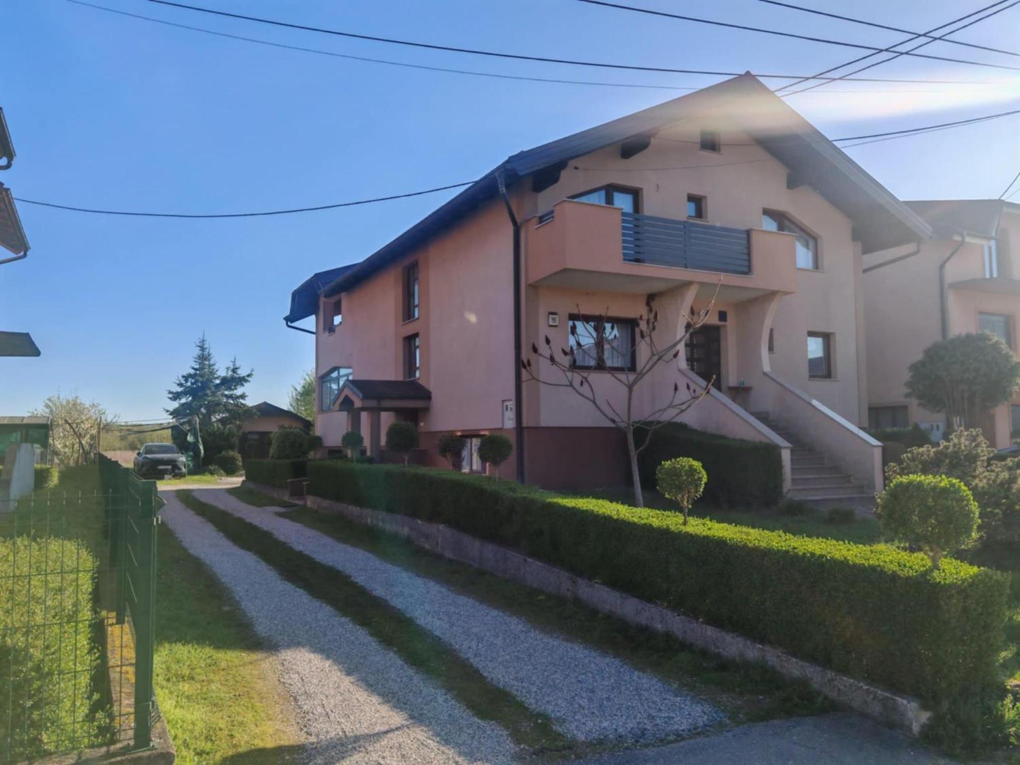 Apartman Kristian Zagreb Airport Velika Gorica Exteriér fotografie