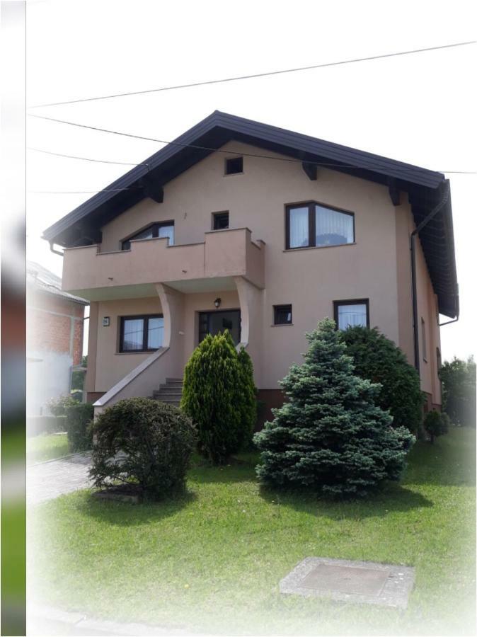 Apartman Kristian Zagreb Airport Velika Gorica Exteriér fotografie